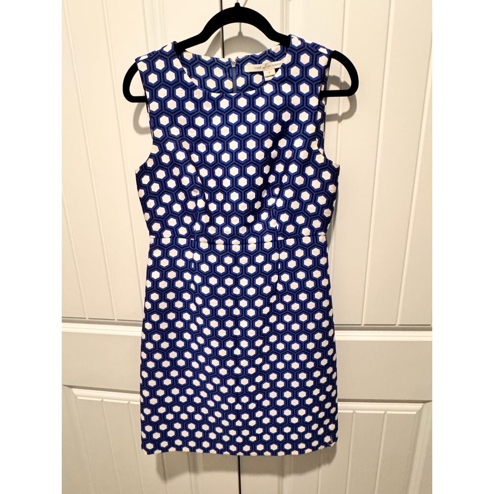 Diane Von Furstenberg "Carrie" Blue‎ & White Hexagon Dress, Size 4